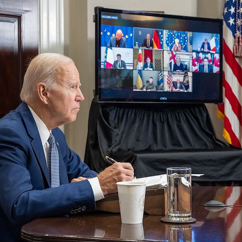 Putin disposto a parlare con Biden, ma il presidente USA: «Dipende da cosa mi vuole dire»