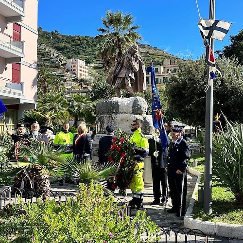 Questa mattina a Maiori l'omaggio ai caduti di tutte le guerre /Foto