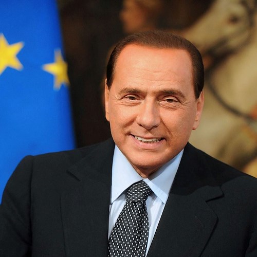 Quirinale, Berlusconi atteso a Roma per seguire da vicino gli sviluppi: «Se Draghi va al Colle, Forza Italia lascia la maggioranza»