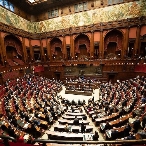 Quirinale, fumata nera per la prima chiama: fitto dialogo tra i partiti. Alle 15 la seconda tornata