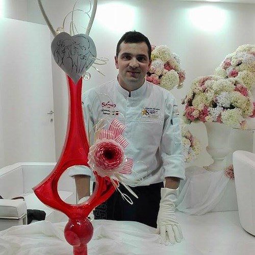 Raimondo Esposito, l’artista dello zucchero in Costa d’Amalfi espone le sculture dell’amore a “Tutto Sposi”