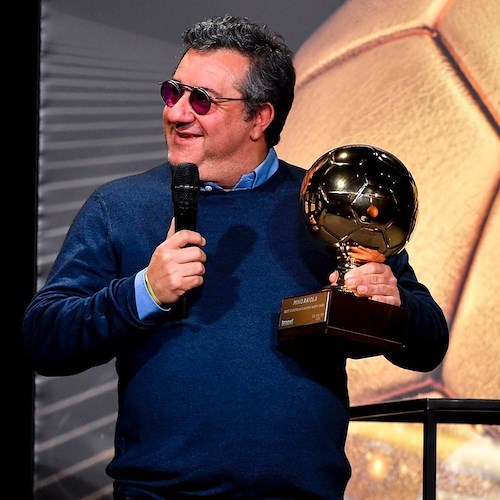 Raiola ricoverato al San Raffaele: "condizioni molto gravi" ma arriva il Tweet del super procuratore 