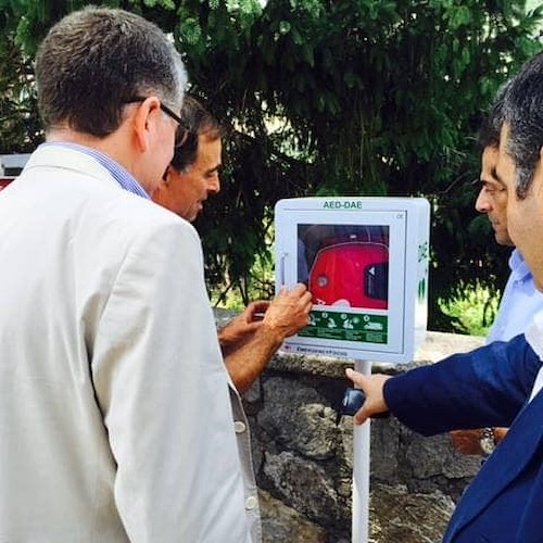 Ravello, caso defibrillatori pubblici: iniziativa ex novo o semplice sostituzione di apparecchiature già esistenti?