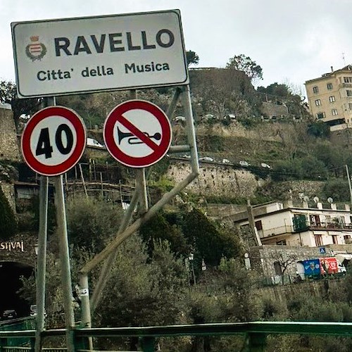 Ravello: dal 10 all’11 maggio divieto di sosta su via della Marra per rifacimento manto stradale