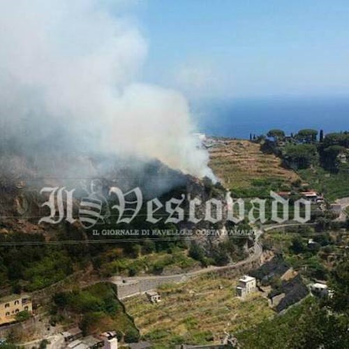 Ravello: domato l'incendio di Civita, strada riaperta /FOTO