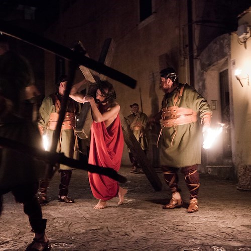 Ravello, dopo lo stop forzato torna la Via Crucis in costume? Venerdì un incontro pubblico per discuterne