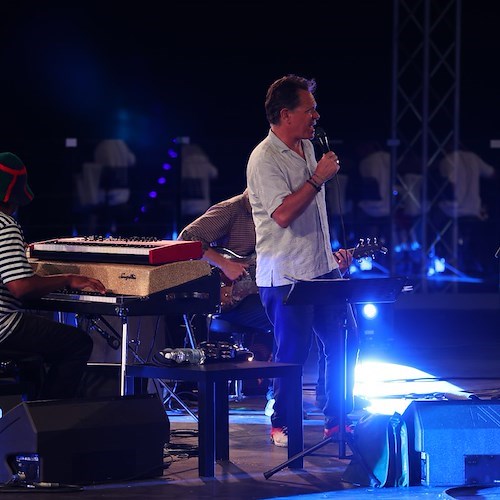 Ravello Festival, Kurt Elling chiude la Settimana del Jazz con Charlie Hunter e incanta la platea con "SuperBlu"