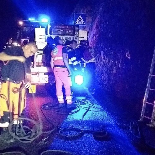 Ravello: fuochi pirotecnici di San Pantaleone provocano incendio, situazione sotto controllo [VIDEO]