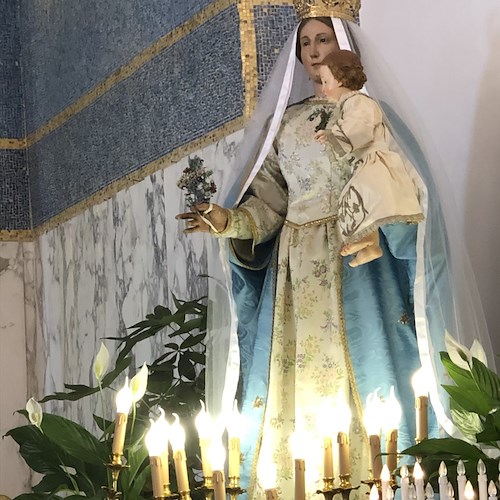 Ravello, la festa della Madonna delle Grazie a San Cosma. Offerte per famiglie in difficoltà