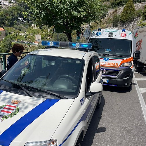 Ravello: scooter scivola sulle bande sonore, coppia al Pronto soccorso