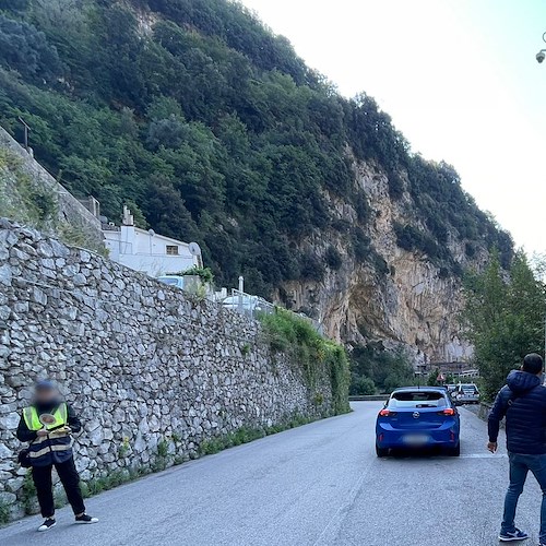 Ravello: semaforo in tilt, traffico a Civita 