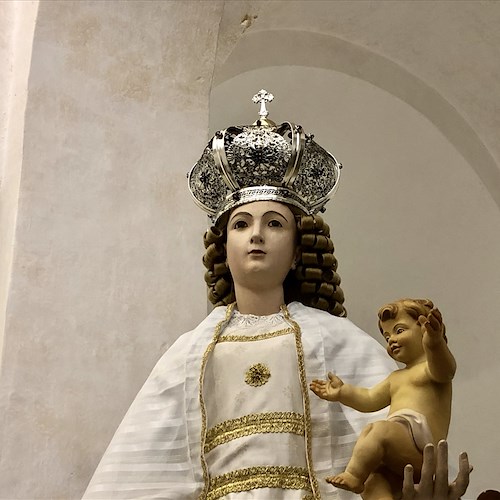 Ravello, una nuova corona d'argento per la Madonna "salvata" 