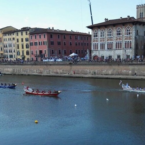Regata Repubbliche Marinare: a Pisa vince Genova, Amalfi ultima