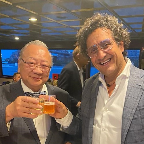 Relax in Costa d'Amalfi per il professor David T.W. Chiu, in vacanza al Santa Caterina 