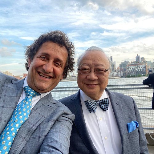 Relax in Costa d'Amalfi per il professor David T.W. Chiu, in vacanza al Santa Caterina 