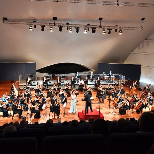 Riccardo Muti dal podio di Ravello: «Siate fieri della musica di scuola napoletana»
