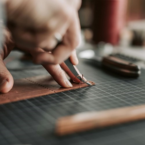 Lavorare la pelle<br />&copy; Foto da Pexels