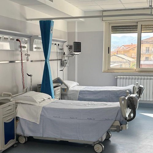 Rischia di perdere un occhio, bambina di 7 anni guarita all'ospedale di Polla
