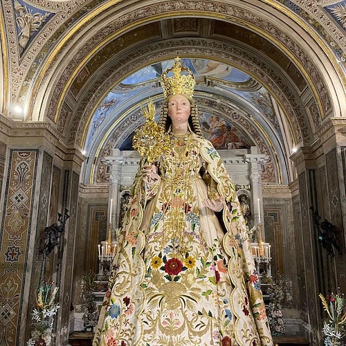 Religious rituals and Italian fashion: Stefano Gabbana's tribute to the mare Santa Maria on Instagram