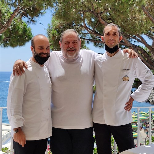 Ritorno ad Amalfi per Gianfranco Vissani: il noto chef accolto da Alessandro Tormolino e Nicola Pansa 