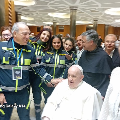 Roma, i Volontari della P.A. "Resilienza" e Protezione Civile di Maiori in udienza da Papa Francesco [FOTO]