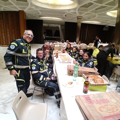 Roma, i Volontari della P.A. "Resilienza" e Protezione Civile di Maiori in udienza da Papa Francesco [FOTO]