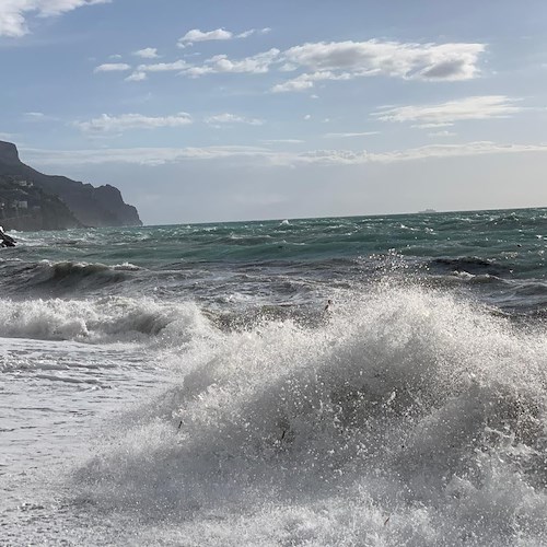 Sabato 7 maggio allerta meteo gialla per temporali e vento forte in Costiera Amalfitana