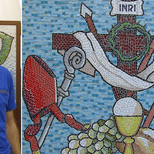 "Sacralità", il mosaico di ceramica del minorese Simone Civale alla collettiva d'arte sacra di Gubbio