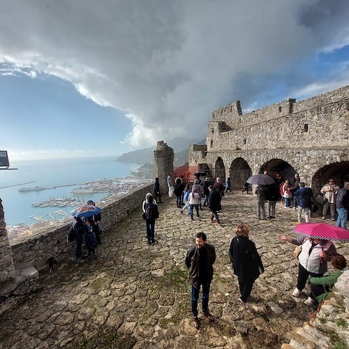 Salerno, dal 5 marzo fotografia e poesia in mostra al Castello di Arechi per un elogio alla donna 