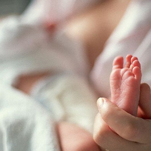 Salerno: gravidanza a rischio, mamma salvata al Ruggi. Gioia per la nascita del piccolo Gabriele