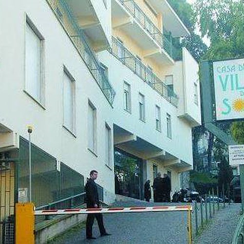 Salerno: neonato morto in clinica Villa del Sole, archiviato procedimento penale per 4 medici e un'infermiera