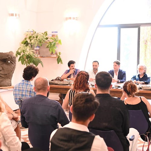 Salvatore Russo è il vincitore del Simposio “Processi Scultorei a Positano”: la sua opera acquisita al patrimonio comunale