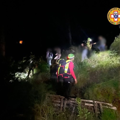 Sarno, smarriscono il sentiero durante un'escursione: salvati dal CNSAS della Campania