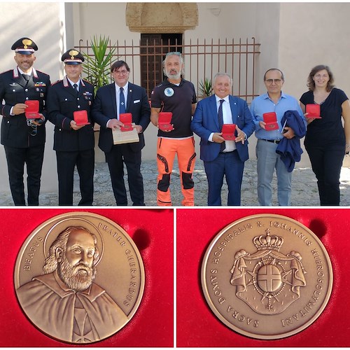Scala, dai Cavalieri di Malta 7 riconoscimenti per opere assistenziali e di aiuto alla popolazione [FOTO]
