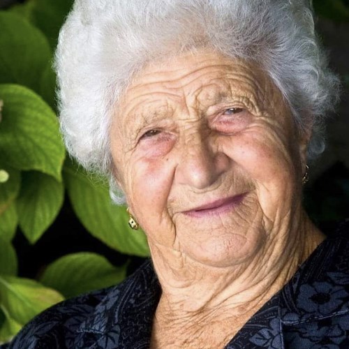 Scala festeggia i 100 anni di nonna Carmela!