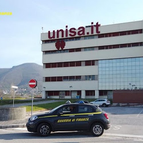 Scandalo all'Università di Salerno: esami in cambio di fumetti da collezione: 2 arrestati e 40 indagati
