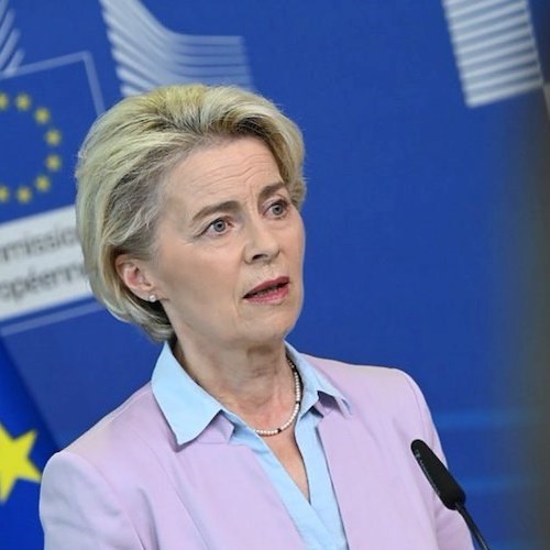 «Se voto andrà “male” agiremo»: bufera in Italia dopo parole di Ursula von der Leyen. I chiarimenti della Commissione Europea