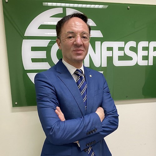 Secondo Confesercenti «incassi molto a rilento» a causa delle nuove regole per il green pass