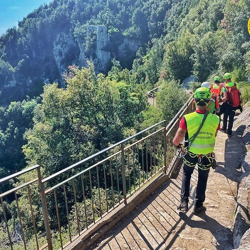 «Senza fondi nostri mezzi senza assicurazione», la denuncia del Soccorso Alpino e Speleologico della Campania