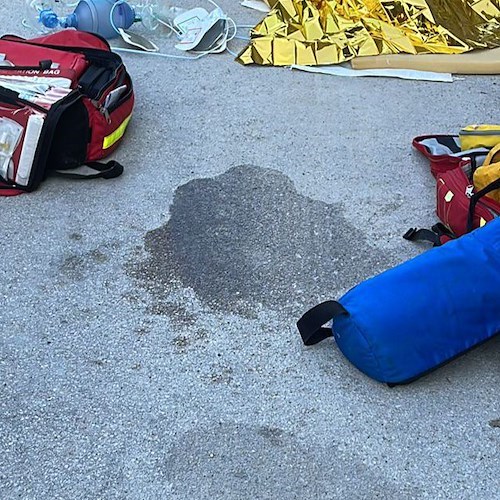 Si accascia al suolo in arresto cardiaco: uomo perde la vita a Praiano 