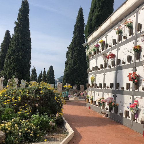 Si è spento l'artista Carlo Di Spirito: riposerà per sempre al cimitero di Minori, per il quale aveva donato 100mila euro