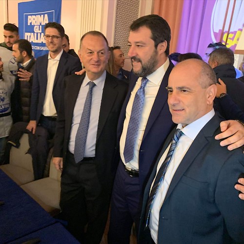 Sindaco di Positano Michele De Lucia con Salvini: «Noi facciamo parte dell’altra Italia, che lavora» [VIDEO]