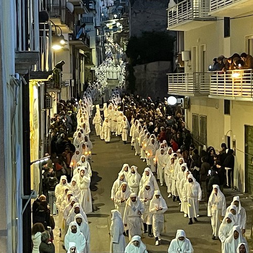 Somma Vesuviana, la processione del Venerdì Santo: un legame vivo tra passato e presente /foto