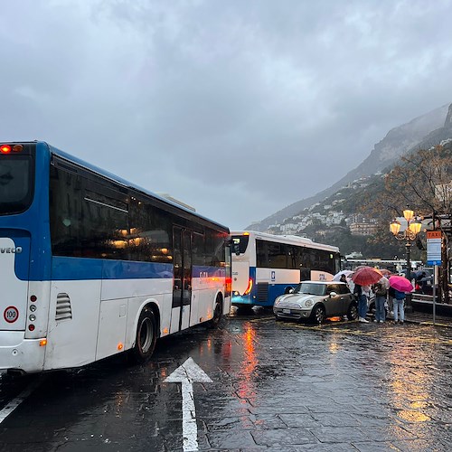 Soppressione stalli sosta bus ad Amalfi, Sindaci Costiera e Sita Sud convocati in Prefettura<br />&copy; Massimiliano D'Uva