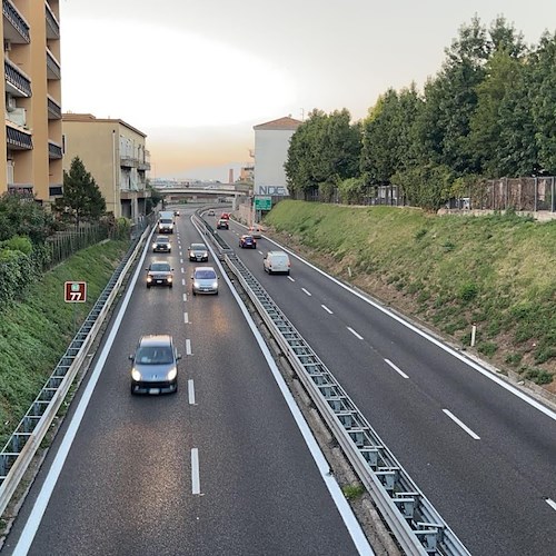 Sostituzione giunti viadotto 'Cernicchiara', da venerdì 26 maggio chiusa carreggiata sud A2 a Salerno