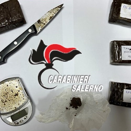 Spacciava hashish nonostante i domiciliari, arrestato a Pontecagnano Faiano