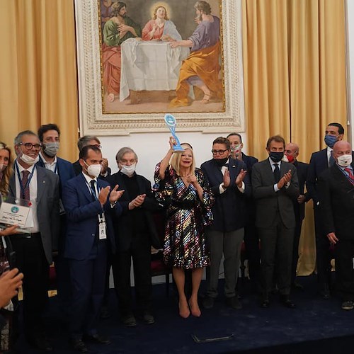 Stasera al Castel dell'Ovo il Premio Eccellenza Italiana 2022: tra i candidati anche il Luxury Resort “La Rondinaia” da Ravello