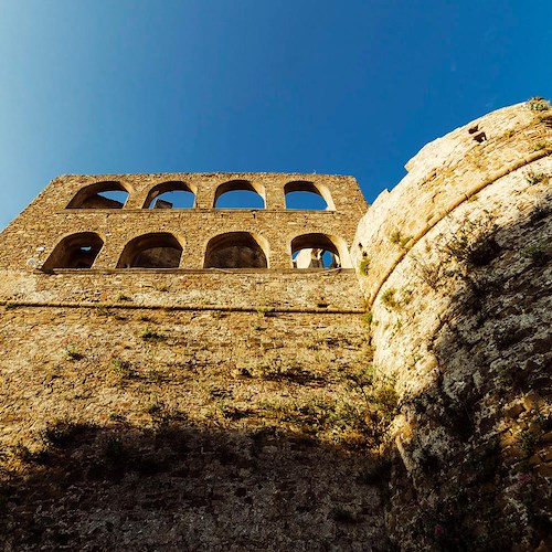 Stasera al Castello di Agropoli le “Edizioni Ordinarie” di Rosaria Zizzo per ricordare Giancarlo Siani e le vittime delle stragi