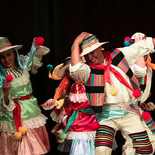 Stasera Minori accoglie il Ballet Folklorico de Cochabamba per "La Danza del sorriso"