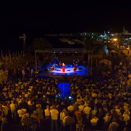 Stasera partono "Le Notti Azzurre" di Cetara, il programma estivo del borgo marinaro della Costa d'Amalfi